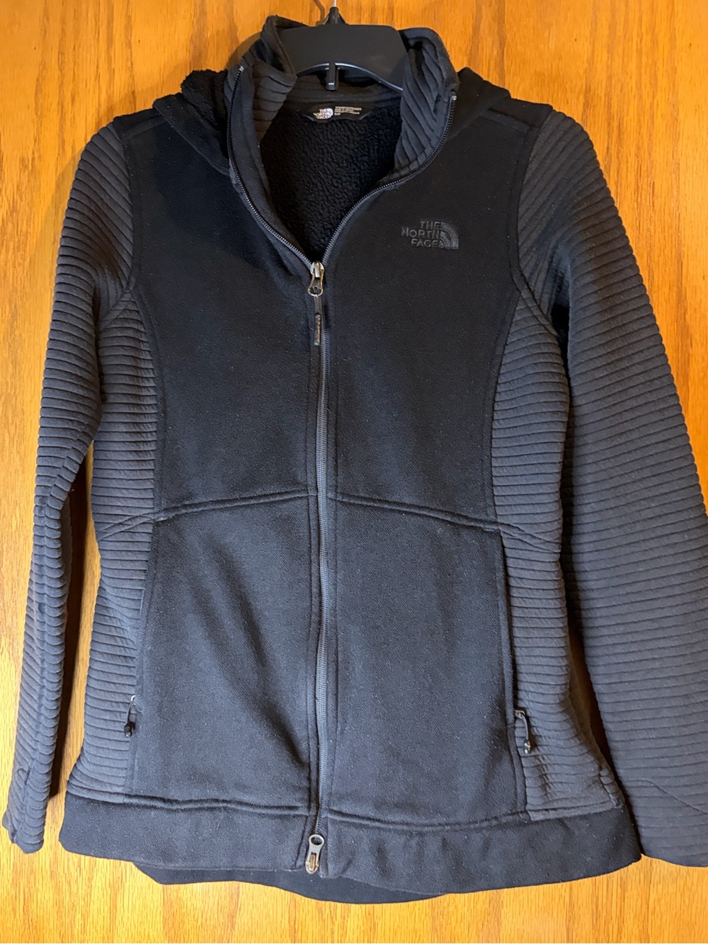The North Face Women’s Black Fleece Full Zip Jacket S/P Ribbed Sleeves